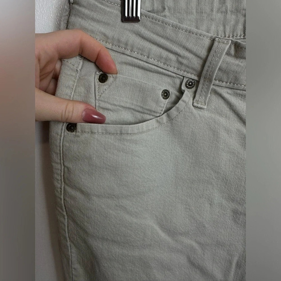 Levi's Signature Low Rise Bootcut Tan Jeans Womens Size 10 Short #1227 - Picture 4 of 9